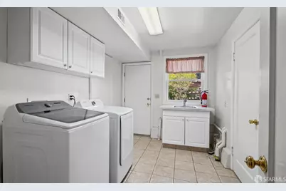2551 Baker Street, San Francisco, CA 94123 - Photo 47