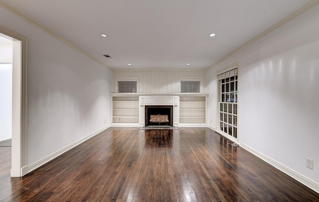 5411 Maple Springs Blvd, Dallas TX  75235-7548 exterior