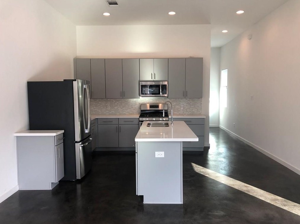 805 Melba St, Dallas TX  75208-4914 exterior