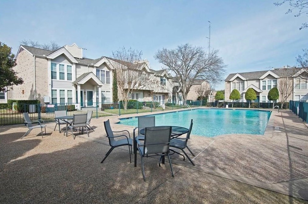 5881 Preston View Blvd, Dallas TX  75240-4720 exterior