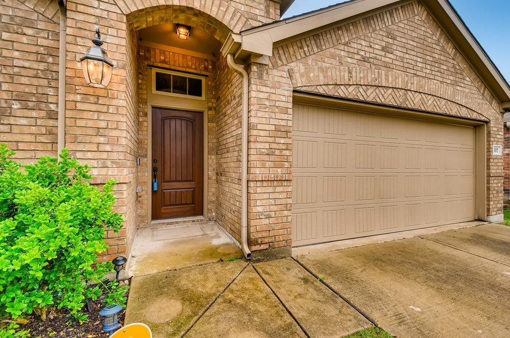 517 Kiowa Dr, Mckinney TX  75071-0493 exterior