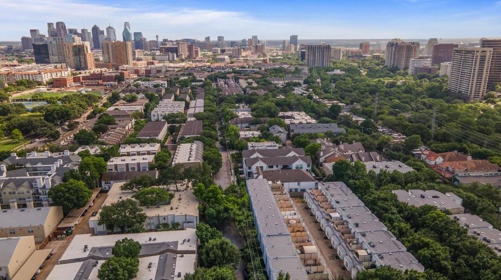 4134 Travis St, Dallas TX  75204-1894 exterior