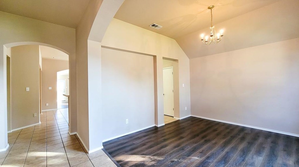 2775 Sunvalley Dr, Grand Prairie TX  75052-8551 exterior