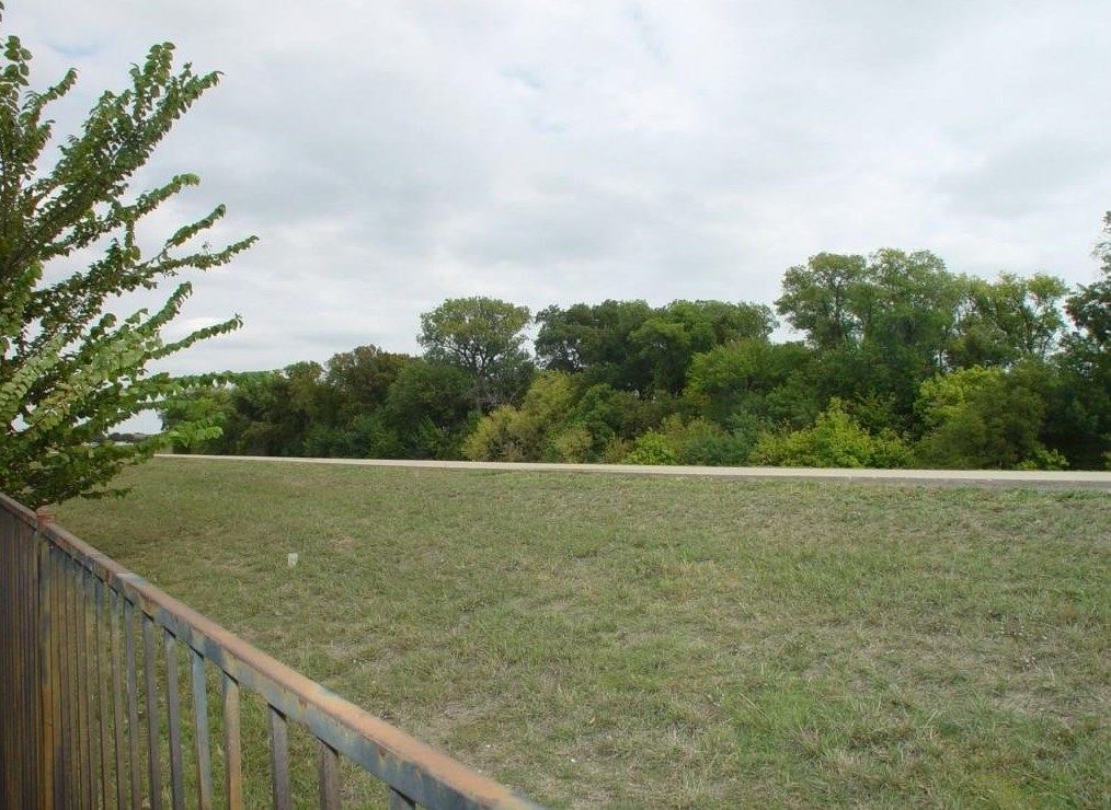 525 Waterview Dr, Coppell TX  75019-6617 exterior