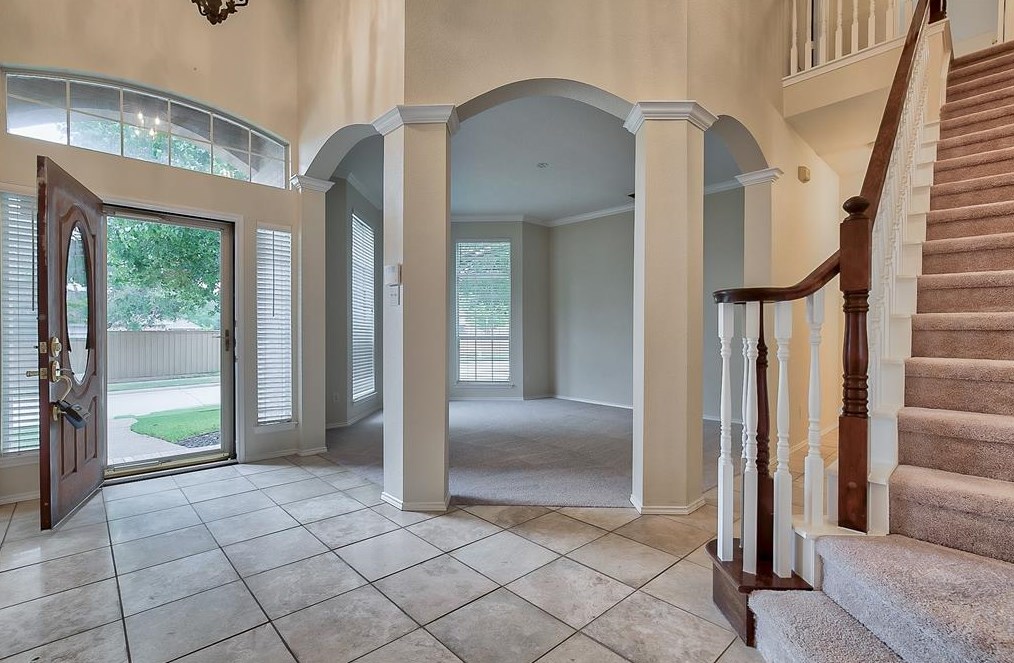 9505 Southern Hills Dr, Plano TX  75025-5152 exterior