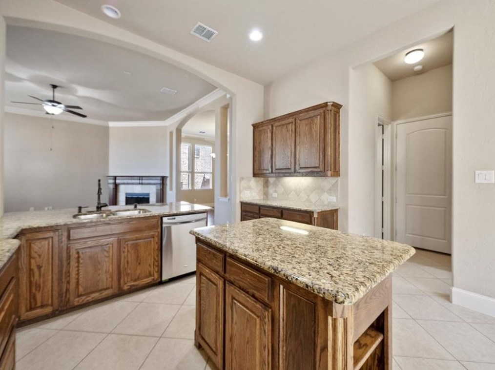 6308 Canyon Crest Dr, Mckinney TX  75071-4698 exterior