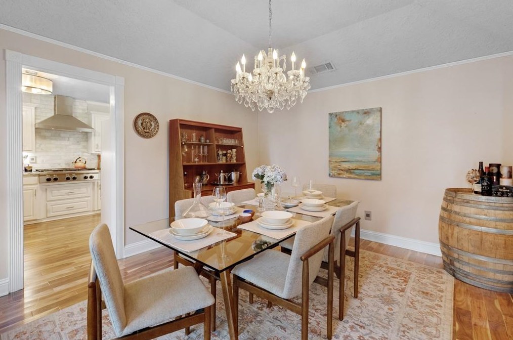3823 Princess Ln, Dallas TX  75229-5233 exterior