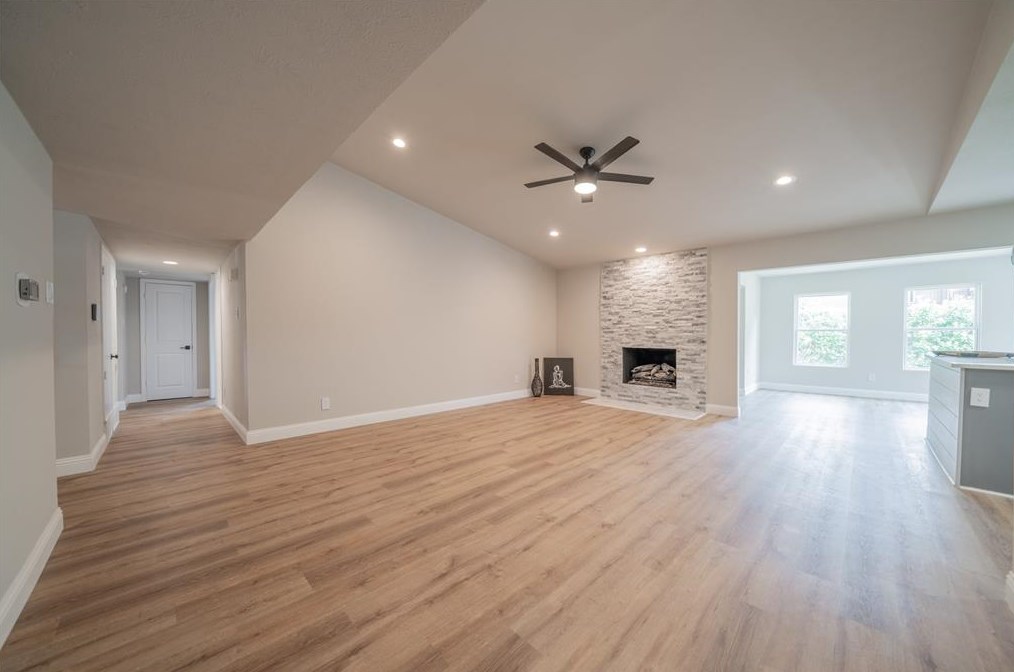 3202 Lindbergh Dr, Dallas TX  75228-5439 exterior