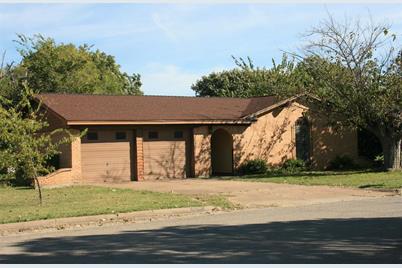 1705 SE 11th Street - Photo 1