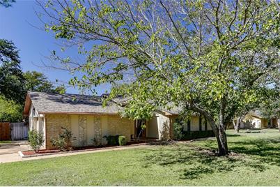 3922 Laramie Drive - Photo 1