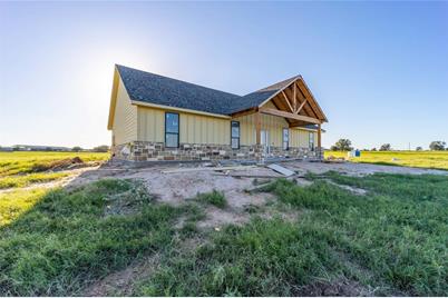 1005 Meadow Bend Circle - Photo 1