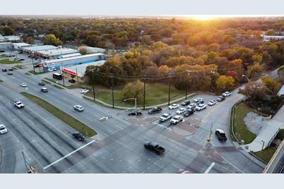 101 S Belt Line Road - Photo 1