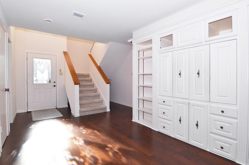 12202 Montego Plz, Dallas TX  75230-1720 exterior