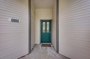 3138 Royal Gable Dr, Dallas TX  75229-3787 exterior