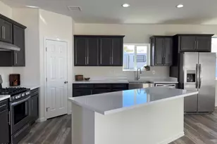 253 E 5th Ave, Eagar, AZ 85925 - Photo 9