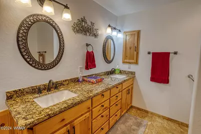 640 S Mountain Pines Avenue, Show Low, AZ 85901 - Photo 15