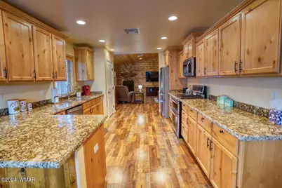 640 S Mountain Pines Avenue, Show Low, AZ 85901 - Photo 11