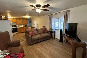 1057 S Burk St, Eagar, AZ 85925 - Photo 9