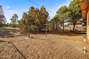 3400 Navajo Dr, Overgaard, AZ 85933 - Photo 25