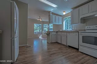 3130 W Young, Show Low, AZ 85901 - Photo 9