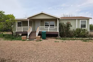 305 W Vista Dr, Taylor, AZ 85939 - Photo 3