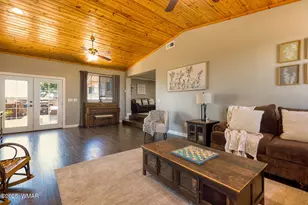 929 E Willow Ln, Taylor, AZ 85939 - Photo 13