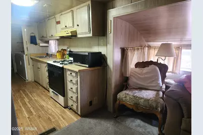 2052 Grey Squirrel Trail, Overgaard, AZ 85933 - Photo 7