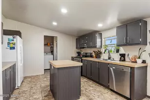 936 W Papermill Rd, Taylor, AZ 85939 - Photo 13