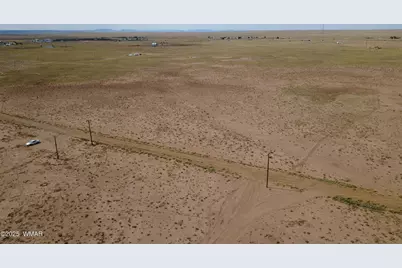 7736 Sandhill Road, Sun Valley, AZ 86029 - Photo 5