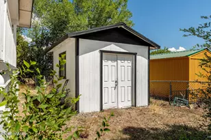 228 W 3rd St, Eagar, AZ 85925 - Photo 35