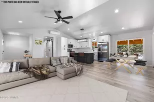 1982 Christmas Pine, Overgaard, AZ 85933 - Photo 9