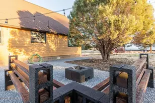 2231 Meadow Ln, Overgaard, AZ 85933 - Photo 13