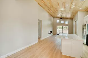4640 West Tatanka Lp, Show Low, AZ 85901 - Photo 13