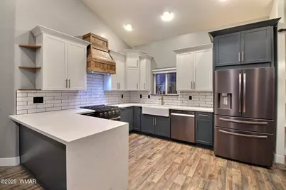 221 N Canyon Loop, Show Low, AZ 85901 - Photo 5