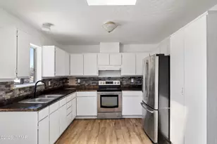 428 S El Cajon Cir, Springerville, AZ 85938 - Photo 5