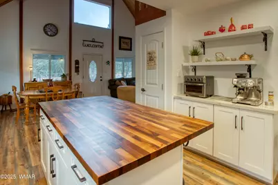 1912 Little Doe Trail, Overgaard, AZ 85933 - Photo 13