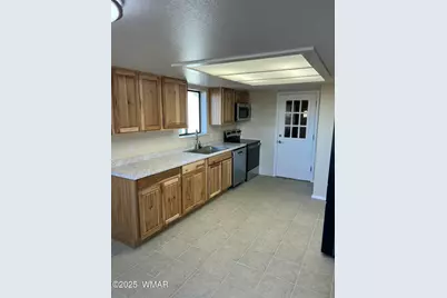 806 W Henderson Street, Winslow, AZ 86047 - Photo 3