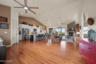 8402 Lake View Dr, Show Low, AZ 85901 - Photo 13