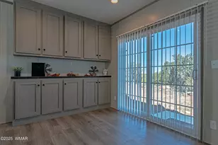 8716 Cox Dr, Show Low, AZ 85901 - Photo 5