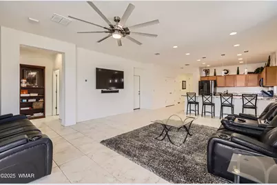 7665 W Fetlock Trail, Peoria, AZ 85383 - Photo 5