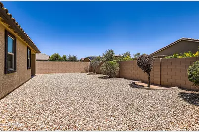 7665 W Fetlock Trail, Peoria, AZ 85383 - Photo 27