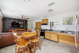 1853 Shumway St, Show Low, AZ 85901 - Photo 9