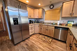 2240 Fairway Dr, Overgaard, AZ 85933 - Photo 21