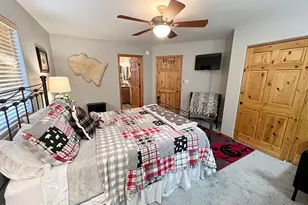 2240 Fairway Dr, Overgaard, AZ 85933 - Photo 37