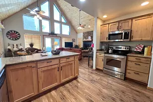 2240 Fairway Dr, Overgaard, AZ 85933 - Photo 19