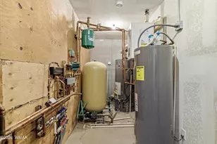 327 W 4th St, Eagar, AZ 85925 - Photo 27