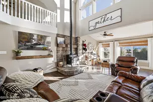 327 W 4th St, Eagar, AZ 85925 - Photo 9