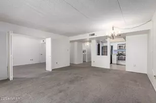 7950 E Camelback Rd, Scottsdale, AZ 85251 - Photo 13