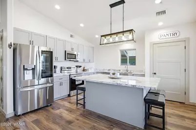 2231 S Sitgreave Drive, Overgaard, AZ 85933 - Photo 5