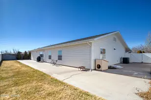 1410 Smithson Dr, Holbrook, AZ 86025 - Photo 33